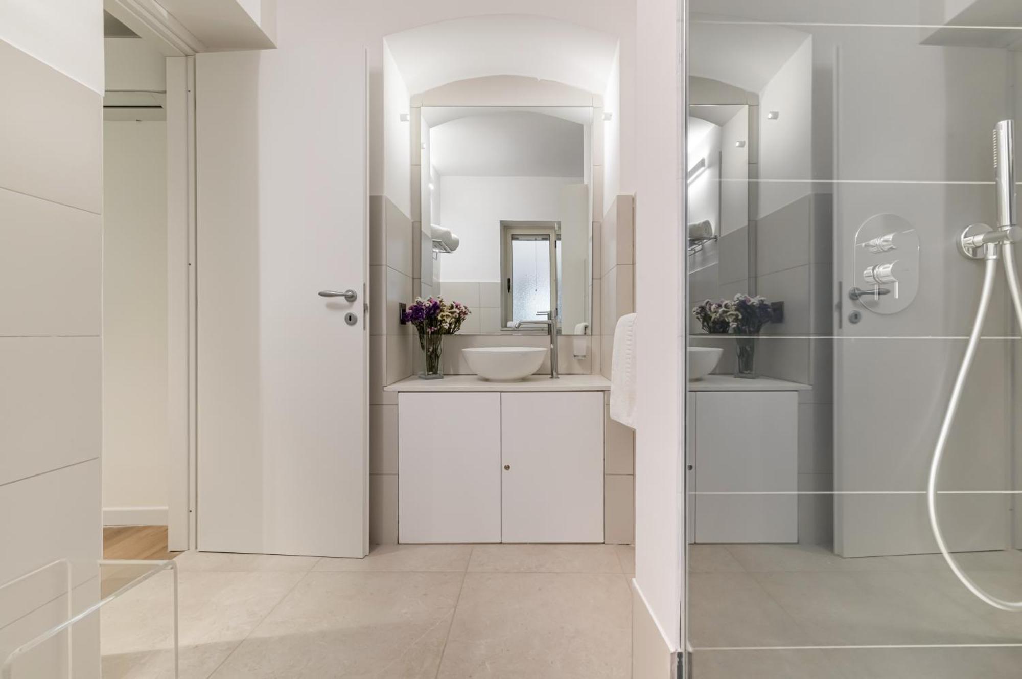 Piazza Indipendenza Loft & Rooms باليرمو المظهر الخارجي الصورة