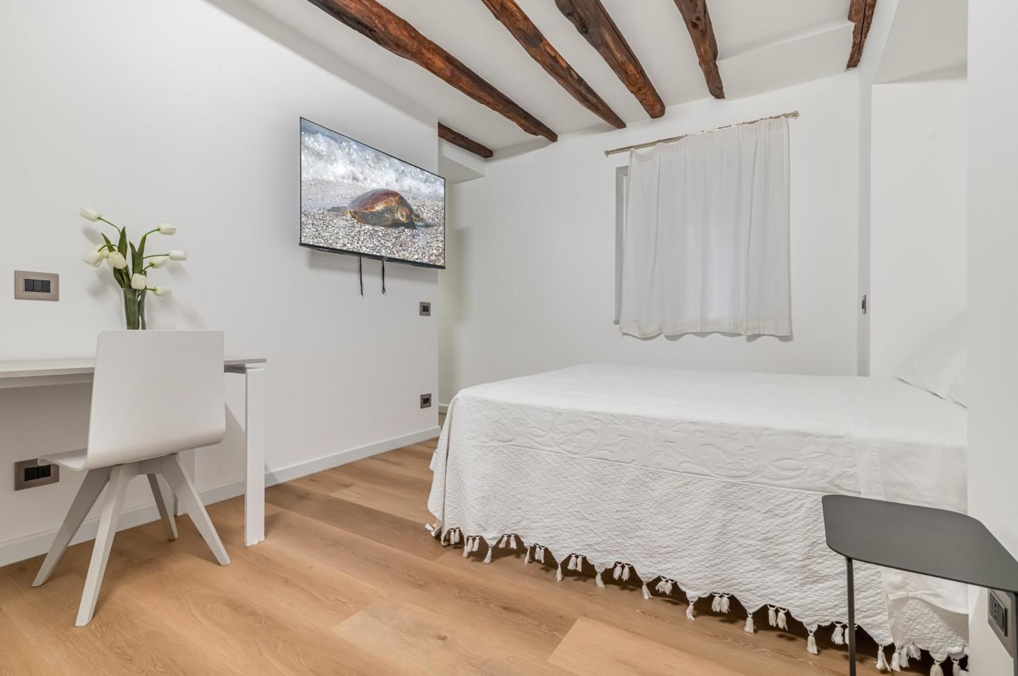 Piazza Indipendenza Loft & Rooms باليرمو المظهر الخارجي الصورة