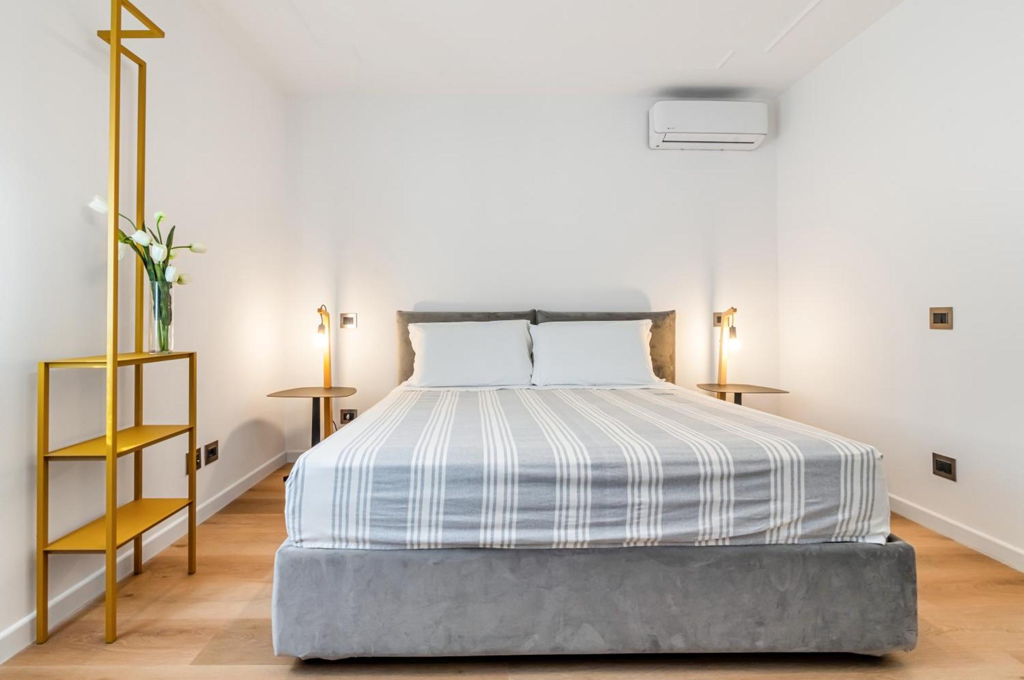 Piazza Indipendenza Loft & Rooms باليرمو المظهر الخارجي الصورة